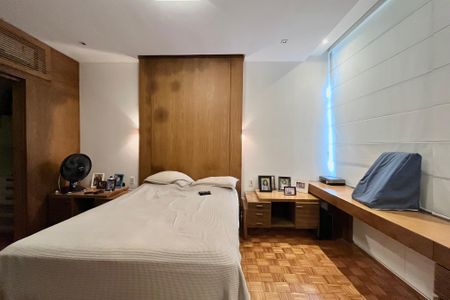 Apartamento à venda com 190m², 3 quartos e 1 vaga Apartamento à venda com 190m², 3 quartos e 1 vagaSuite