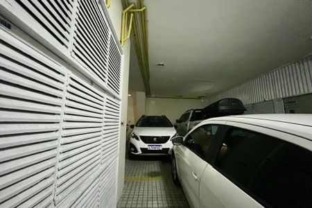 Apartamento à venda com 190m², 3 quartos e 1 vaga Apartamento à venda com 190m², 3 quartos e 1 vagaGaragem