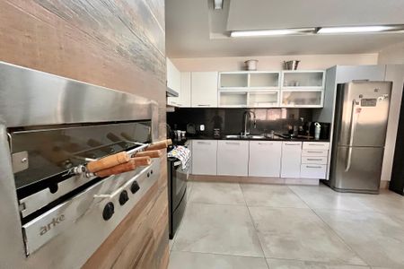 Apartamento à venda com 190m², 3 quartos e 1 vaga Apartamento à venda com 190m², 3 quartos e 1 vagaCozinha