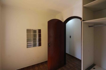 Casa para alugar com 220m², 3 quartos e 2 vagasQuarto 02
