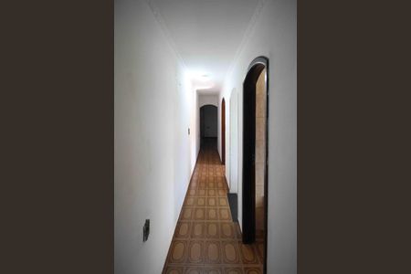 Casa para alugar com 220m², 3 quartos e 2 vagasCorredor