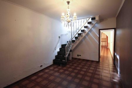 Casa para alugar com 220m², 3 quartos e 2 vagasSala