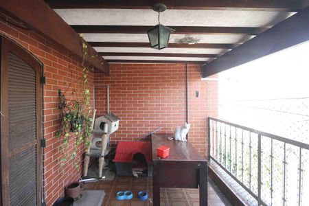 Casa para alugar com 220m², 3 quartos e 2 vagasVaranda