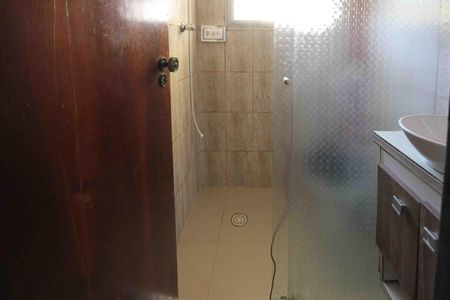 Casa para alugar com 220m², 3 quartos e 2 vagasBanheiro da Suite