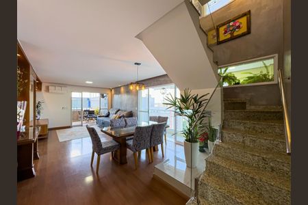 Apartamento à venda com 199m², 3 quartos e 3 vagas Apartamento à venda com 199m², 3 quartos e 3 vagasFoto 01