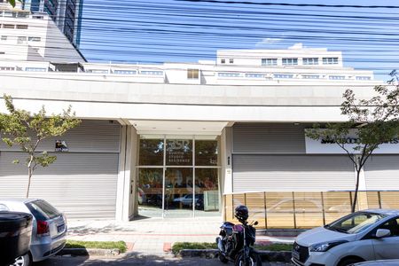 Studio à venda com 32m², 1 quarto e 1 vagaFachada e portaria