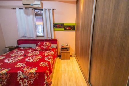 Casa à venda com 550m², 4 quartos e 5 vagas Casa à venda com 550m², 4 quartos e 5 vagasquarto 1