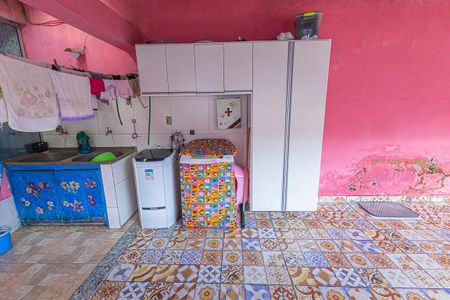 Casa à venda com 550m², 4 quartos e 5 vagas Casa à venda com 550m², 4 quartos e 5 vagasarea de serviço