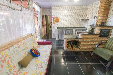 Casa à venda com 550m², 4 quartos e 5 vagas Casa à venda com 550m², 4 quartos e 5 vagascozinha 2