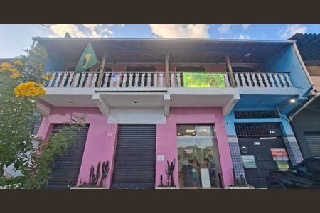 Casa à venda com 550m², 4 quartos e 5 vagas Casa à venda com 550m², 4 quartos e 5 vagasfachada / placa: nrhu 40
