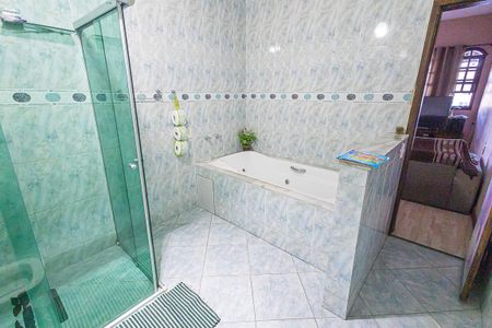 Casa à venda com 550m², 4 quartos e 5 vagas Casa à venda com 550m², 4 quartos e 5 vagasbanheiro