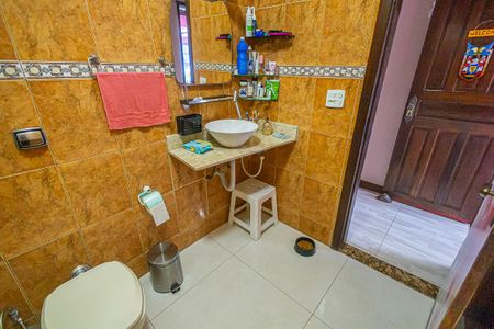 Casa à venda com 550m², 4 quartos e 5 vagas Casa à venda com 550m², 4 quartos e 5 vagasbanheiro