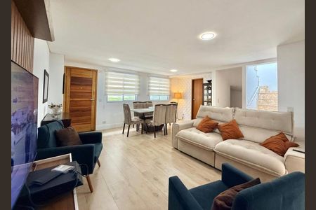 Sala de casa de condomínio à venda com 3 quartos, 204m² em Vila Regente Feijó, São Paulo