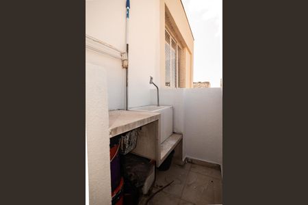 Apartamento para alugar com 135m², 2 quartos e 2 vagas Apartamento para alugar com 135m², 2 quartos e 2 vagasVaranda