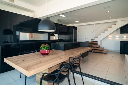 Apartamento para alugar com 135m², 2 quartos e 2 vagas Apartamento para alugar com 135m², 2 quartos e 2 vagasSala / Cozinha