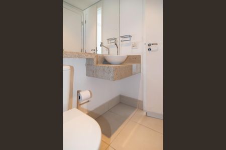 Apartamento para alugar com 135m², 2 quartos e 2 vagas Apartamento para alugar com 135m², 2 quartos e 2 vagasBanheiro Social