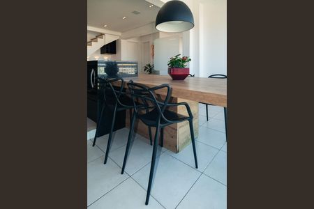Apartamento para alugar com 135m², 2 quartos e 2 vagas Apartamento para alugar com 135m², 2 quartos e 2 vagasSala / Cozinha