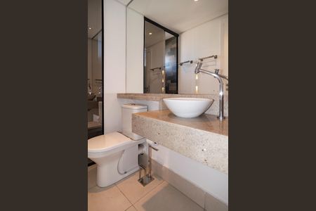 Apartamento para alugar com 135m², 2 quartos e 2 vagas Apartamento para alugar com 135m², 2 quartos e 2 vagasBanheiro Social