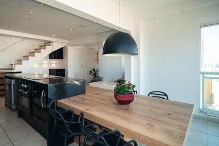 Apartamento para alugar com 135m², 2 quartos e 2 vagas Apartamento para alugar com 135m², 2 quartos e 2 vagasSala / Cozinha