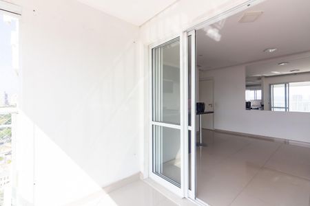 Sacada de apartamento para alugar com 2 quartos, 54m² em Umuarama, Osasco