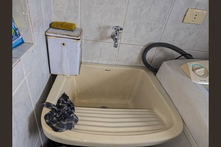 Apartamento para alugar com 76m², 2 quartos e sem vagaÁrea de Serviço