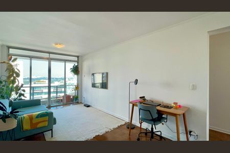 Sala de apartamento à venda com 2 quartos, 86m² em Vila Madalena, São Paulo