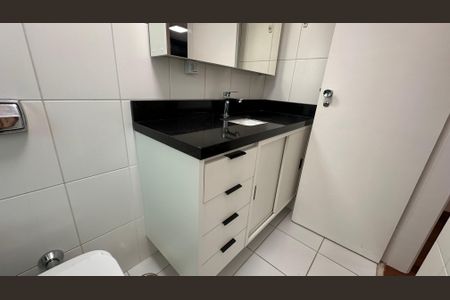 Apartamento para alugar com 69m², 2 quartos e 1 vaga