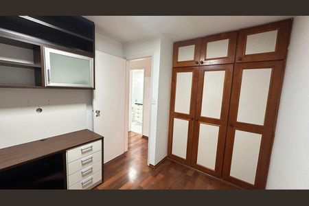 Apartamento para alugar com 69m², 2 quartos e 1 vaga