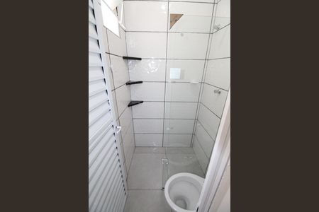 Banheiro de kitnet/studio para alugar com 1 quarto, 28m² em Jardim da Granja, São José dos Campos