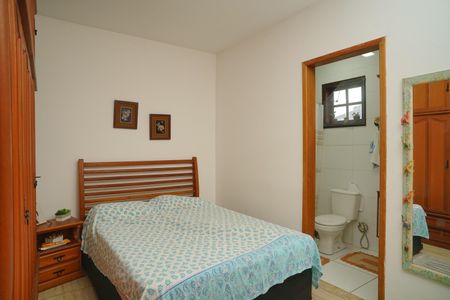Casa de condomínio para alugar com 100m², 4 quartos e 2 vagas Casa de condomínio para alugar com 100m², 4 quartos e 2 vagasSuíte