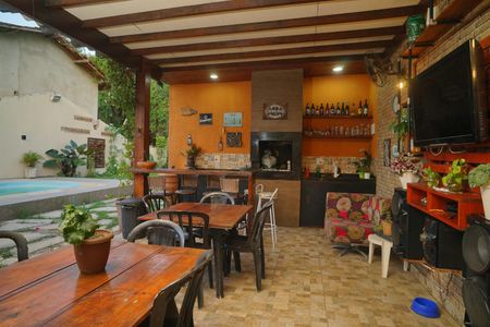 Casa de condomínio para alugar com 100m², 4 quartos e 2 vagas Casa de condomínio para alugar com 100m², 4 quartos e 2 vagasÁrea gourmet