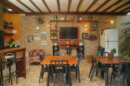 Casa de condomínio para alugar com 100m², 4 quartos e 2 vagas Casa de condomínio para alugar com 100m², 4 quartos e 2 vagasÁrea gourmet