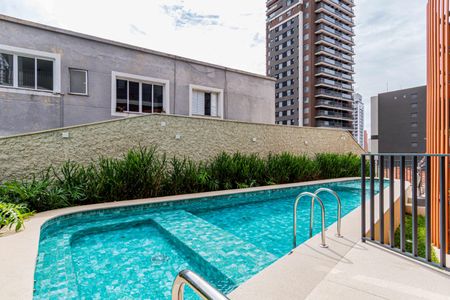 Studio para alugar com 19m², 1 quarto e sem vaga Studio para alugar com 19m², 1 quarto e sem vagaÁrea comum - Piscina