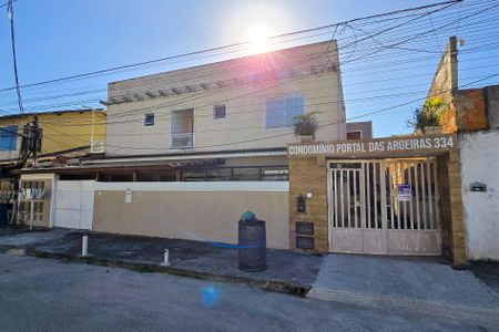Casa de condomínio para alugar com 90m², 2 quartos e 1 vaga Casa de condomínio para alugar com 90m², 2 quartos e 1 vagaFachada do condomínio