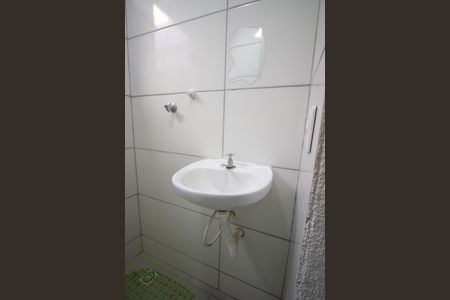 Casa de condomínio para alugar com 90m², 2 quartos e 1 vaga Casa de condomínio para alugar com 90m², 2 quartos e 1 vagaBanheiro 1
