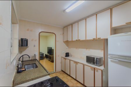 Apartamento à venda com 65m², 2 quartos e sem vagaCozinha