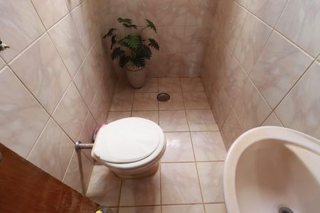Casa de condomínio para alugar com 200m², 4 quartos e 3 vagasBanheiro