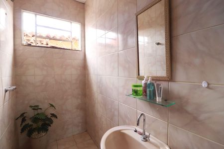 Casa de condomínio para alugar com 200m², 4 quartos e 3 vagasBanheiro