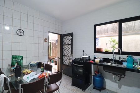 Cozinha de casa de condomínio para alugar com 4 quartos, 200m² em Geraldo Correia de Carvalho, Ribeirão Preto