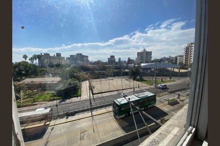 Vista do quarto de apartamento para alugar com 1 quarto, 47m² em Santo Antônio, Porto Alegre