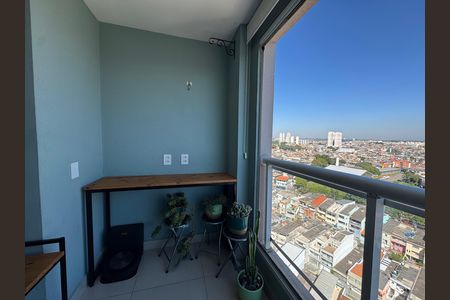 Apartamento para alugar com 49m², 2 quartos e 2 vagas Apartamento para alugar com 49m², 2 quartos e 2 vagasVaranda