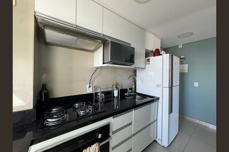 Apartamento para alugar com 49m², 2 quartos e 2 vagas Apartamento para alugar com 49m², 2 quartos e 2 vagasCozinha
