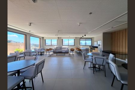 Apartamento para alugar com 32m², 1 quarto e sem vagaÁrea comum- Salão de festas 