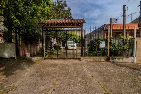 Casa à venda com 120m², 2 quartos e 1 vagaFachada