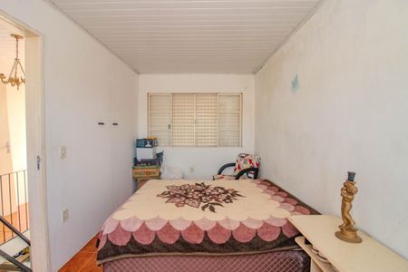 Quarto 1 de casa para alugar com 2 quartos, 120m² em Santa Rosa de Lima, Porto Alegre