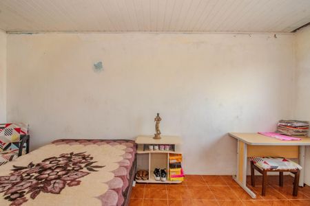 Quarto 1 de casa para alugar com 2 quartos, 120m² em Santa Rosa de Lima, Porto Alegre