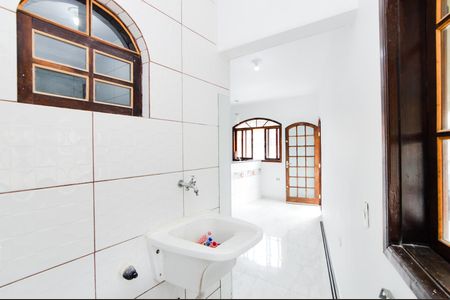 Casa para alugar com 80m², 2 quartos e 1 vagaÁrea de Serviço