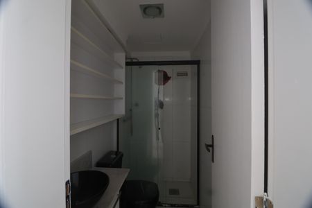 Banheiro de apartamento para alugar com 1 quarto, 48m² em Igara, Canoas