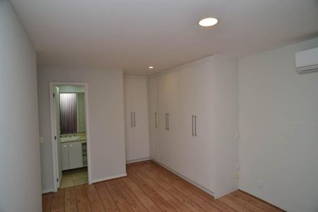 Apartamento para alugar com 100m², 2 quartos e 1 vaga Apartamento para alugar com 100m², 2 quartos e 1 vagaSuíte