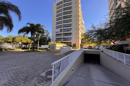 Apartamento para alugar com 100m², 2 quartos e 1 vaga Apartamento para alugar com 100m², 2 quartos e 1 vagaÁreas Externas